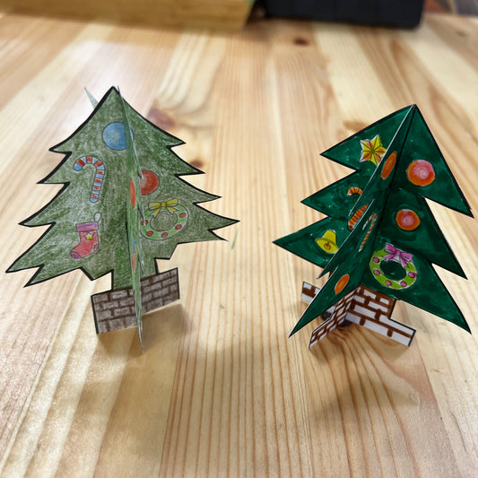 立つ木(クリスマスツリーもあるよ)のはさみ切り+ぬり絵シート