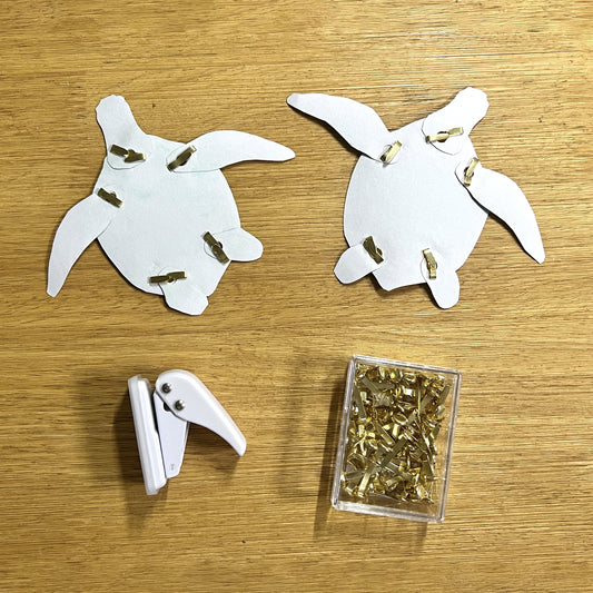 色を塗って動かそう!亀の割りピン工作キット