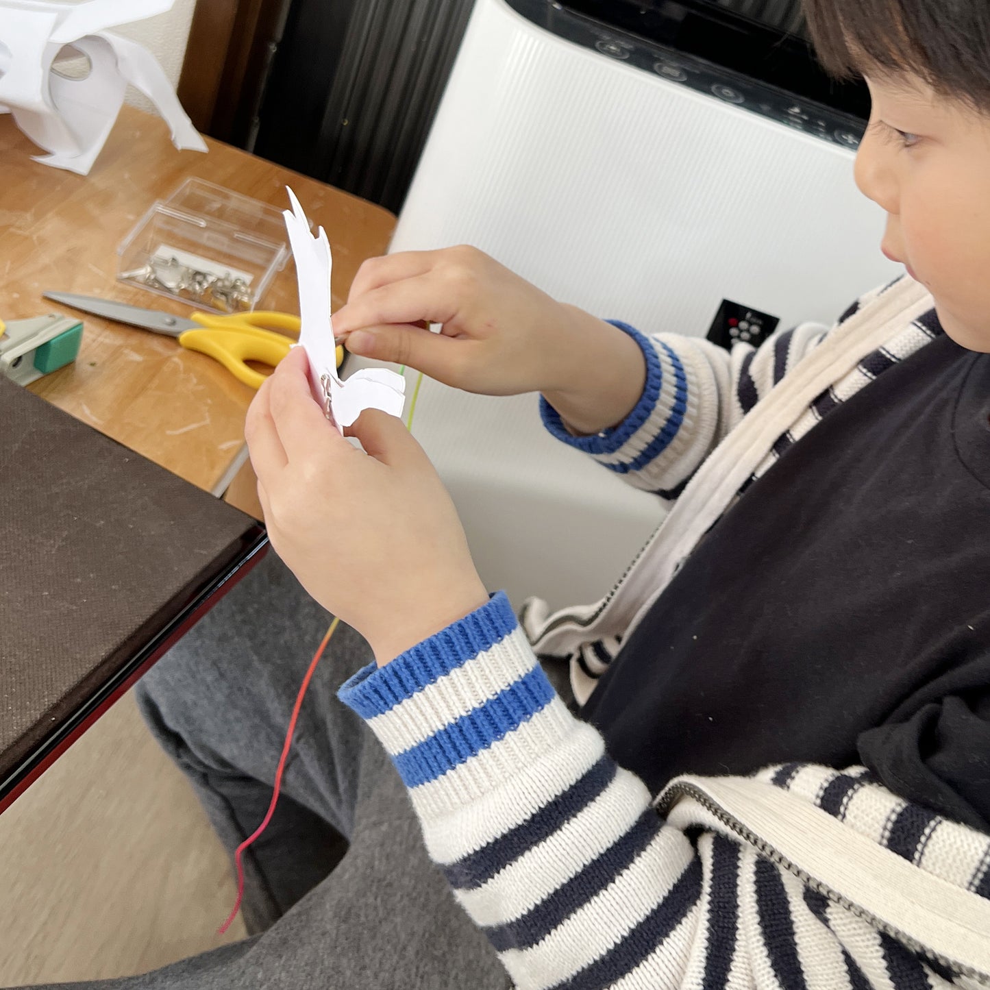 मूवेबल फॉक्स क्राफ्ट किट: स्प्लिट पिन के साथ एक मजेदार गतिविधि