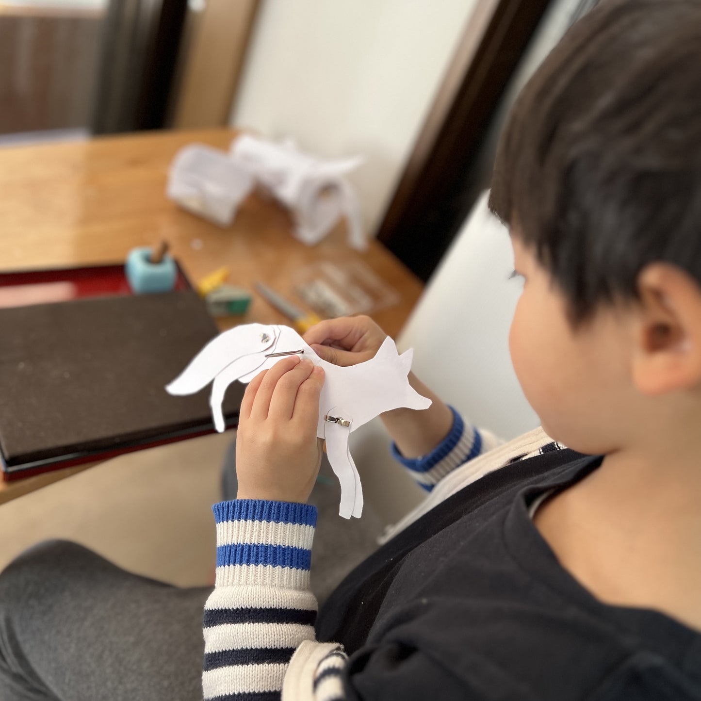 Kit de bricolage renard articulé : Une activité amusante avec des attaches parisiennes