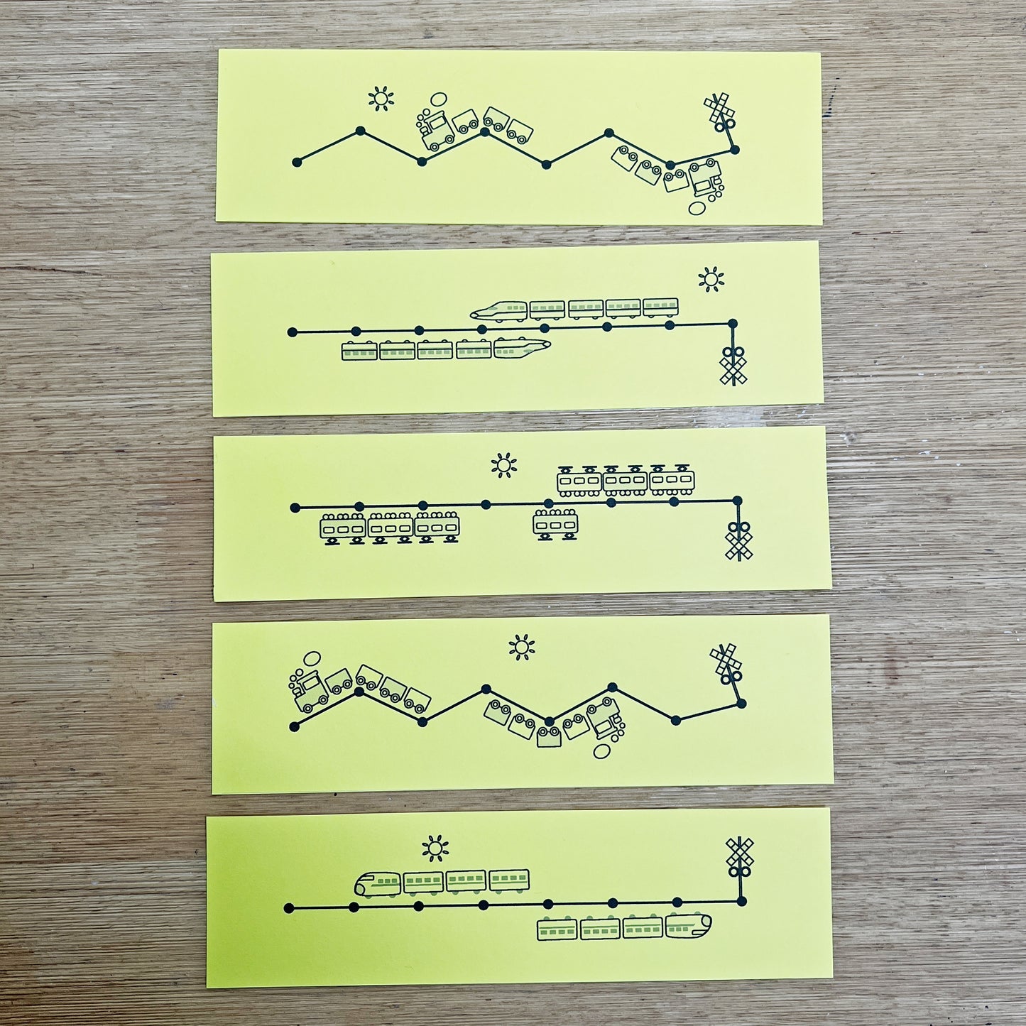 Atividade de Costura com Trilhos de Trem: Diversão para Pequenos Fãs de Trens!