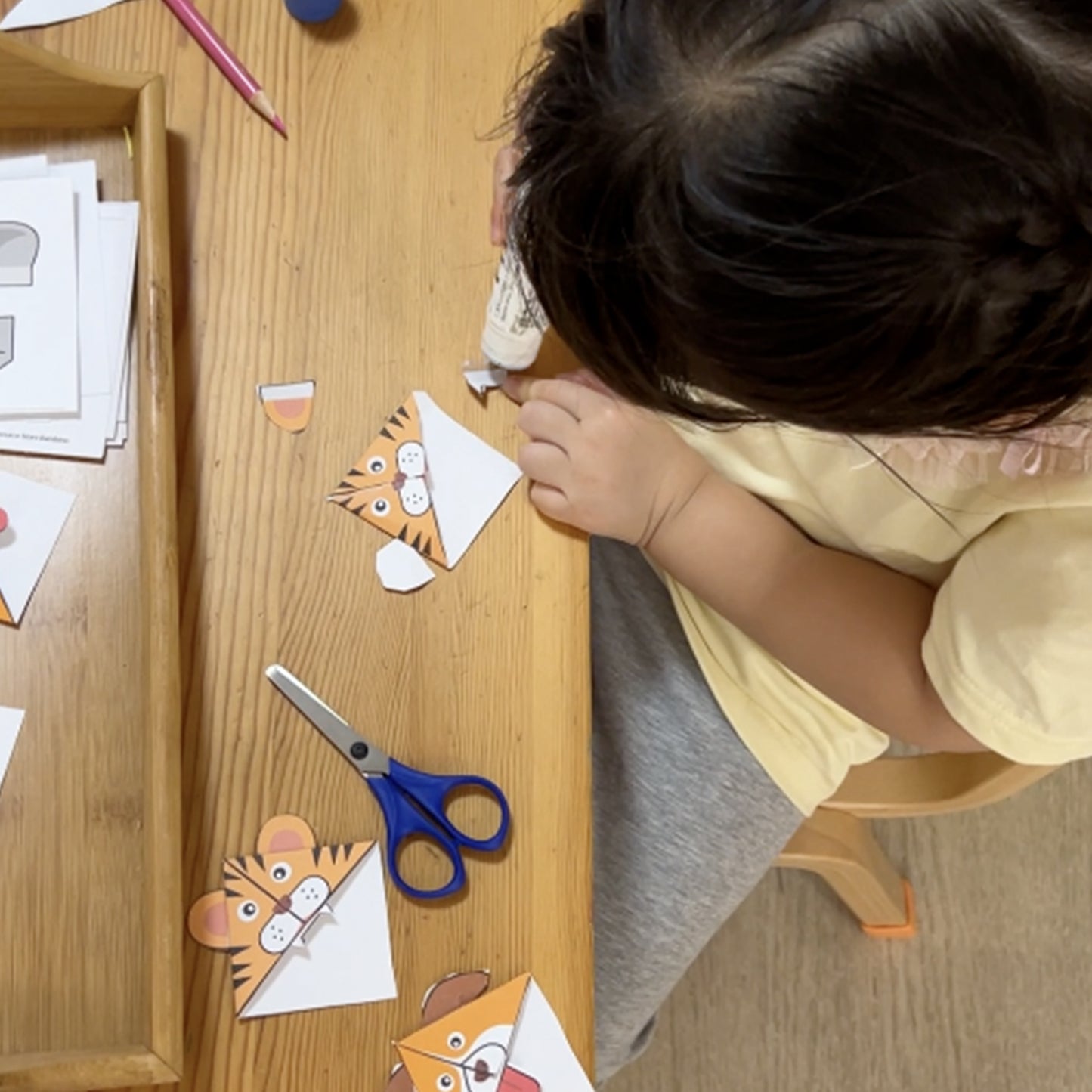 4 歳から作れる！可愛い動物のコーナーブックマーク